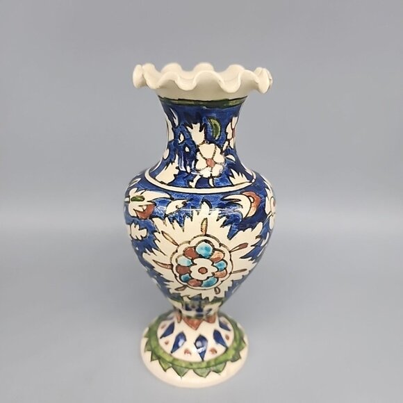 Vintage Hand painted Turkish Iznik Persian Pottery Vase 6.5 Inches Fluted - Picture 1 of 5